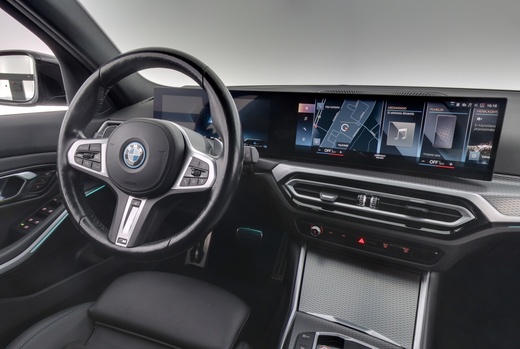 BMW 330 vaihtoauto