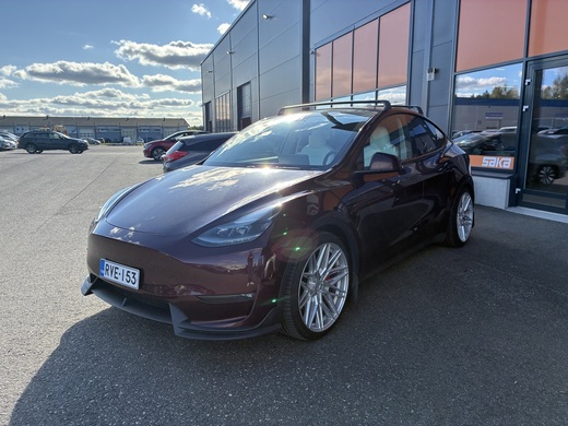 Tesla Model Y vaihtoauto