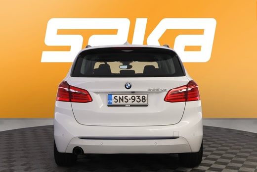 BMW 225 vaihtoauto