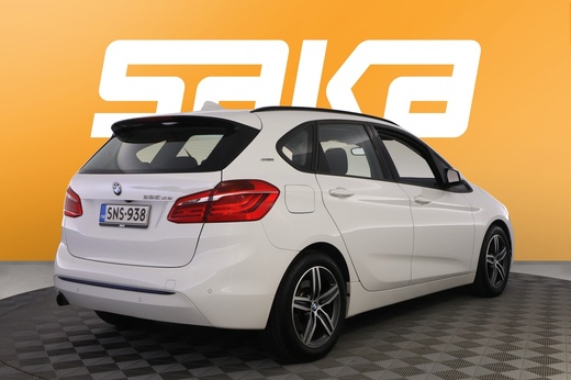 BMW 225 vaihtoauto