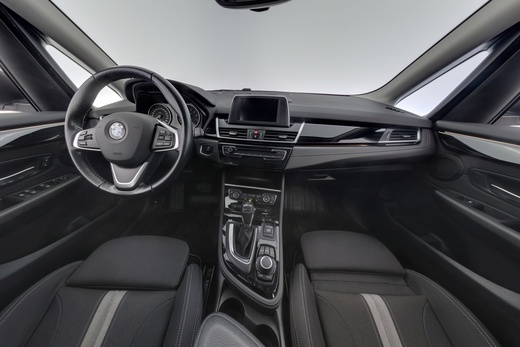 BMW 225 vaihtoauto