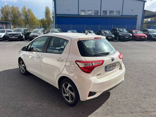 Toyota Yaris vaihtoauto