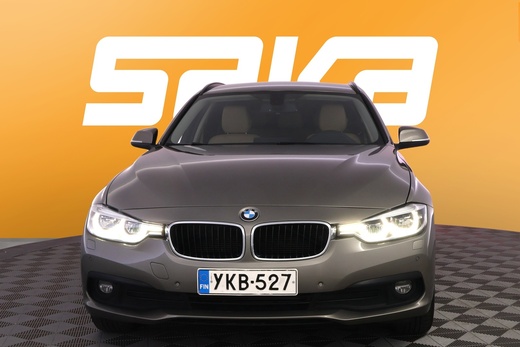 BMW 320 vaihtoauto