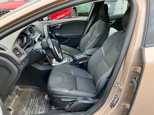 Volvo V40 Cross Country vaihtoauto