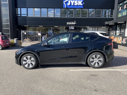 Tesla Model Y vaihtoauto
