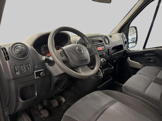 Nissan NV400 vaihtoauto