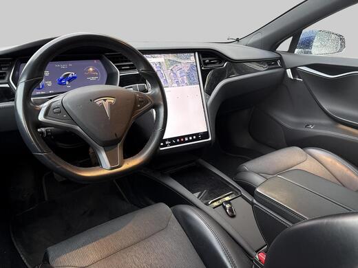 Tesla Model S vaihtoauto