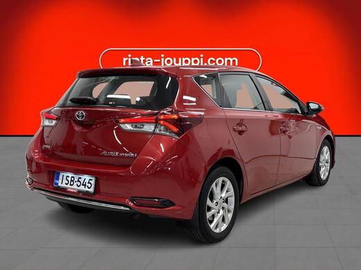 Toyota Auris vaihtoauto