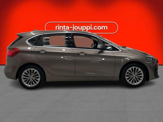 BMW 225 vaihtoauto