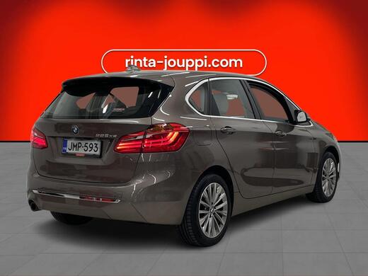 BMW 225 vaihtoauto