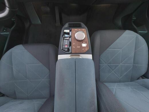 BMW iX vaihtoauto