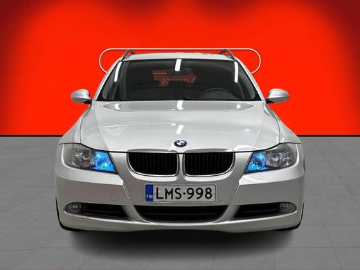 BMW 320 vaihtoauto