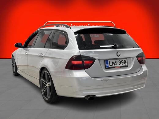 BMW 320 vaihtoauto