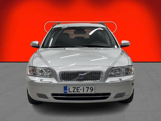 Volvo V70 vaihtoauto