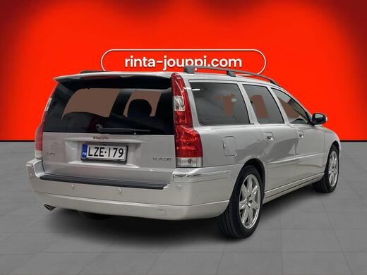 Volvo V70 vaihtoauto