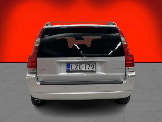 Volvo V70 vaihtoauto