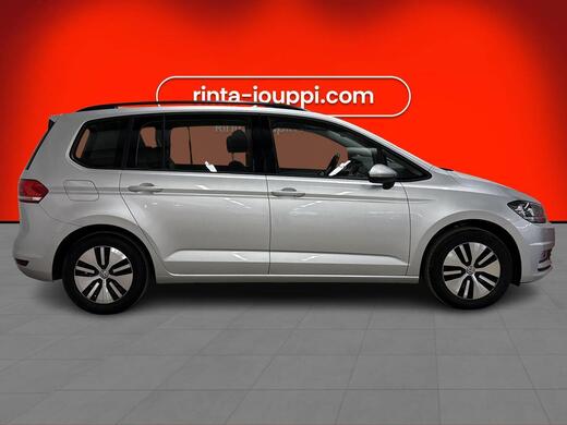 Volkswagen Touran vaihtoauto
