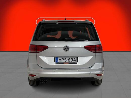 Volkswagen Touran vaihtoauto