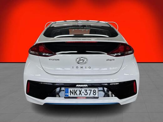 Hyundai IONIQ plug-in vaihtoauto