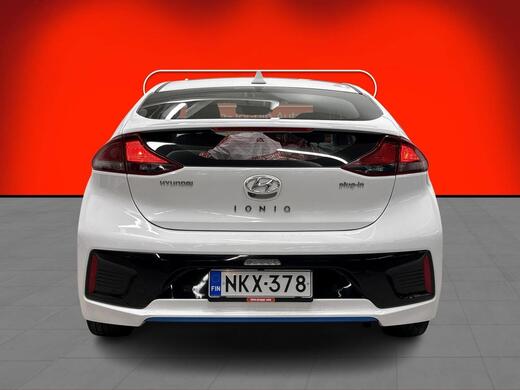 Hyundai IONIQ plug-in vaihtoauto