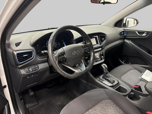 Hyundai IONIQ plug-in vaihtoauto