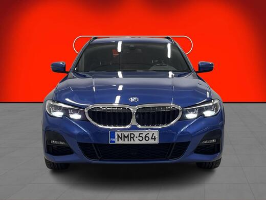 BMW 330 vaihtoauto