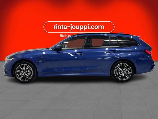 BMW 330 vaihtoauto