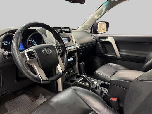 Toyota Land Cruiser vaihtoauto
