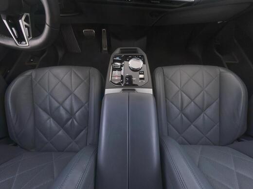 BMW iX vaihtoauto