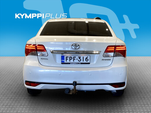 Toyota Avensis vaihtoauto
