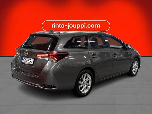 Toyota Auris vaihtoauto