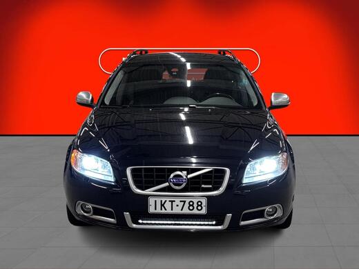 Volvo V70 vaihtoauto