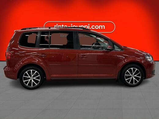 Volkswagen Touran vaihtoauto