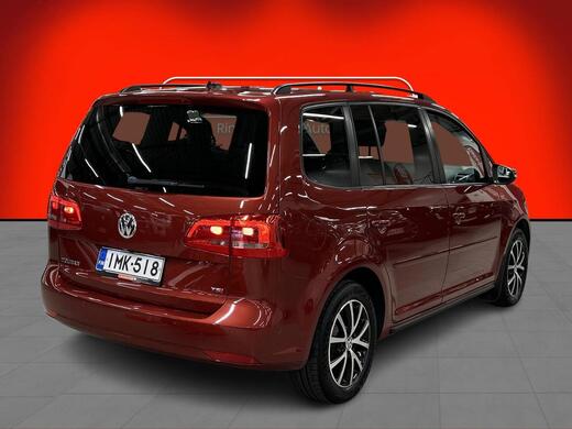 Volkswagen Touran vaihtoauto