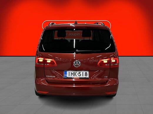 Volkswagen Touran vaihtoauto