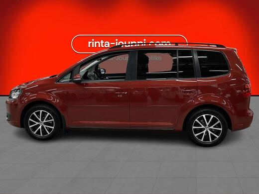 Volkswagen Touran vaihtoauto