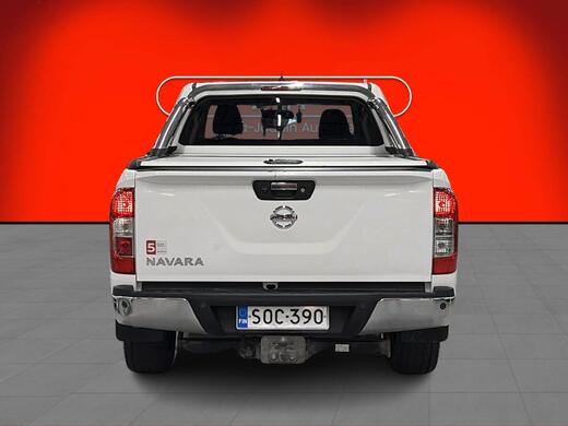 Nissan Navara vaihtoauto
