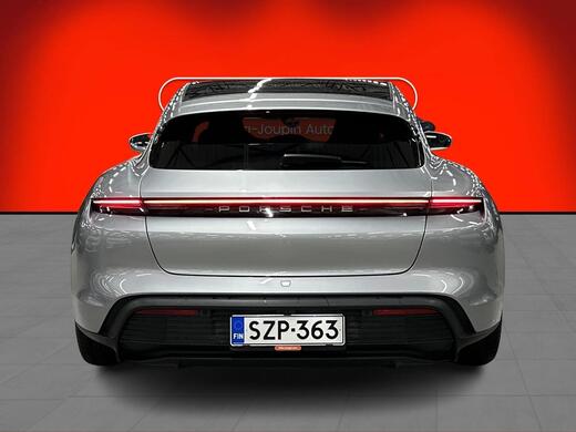 Porsche Taycan vaihtoauto