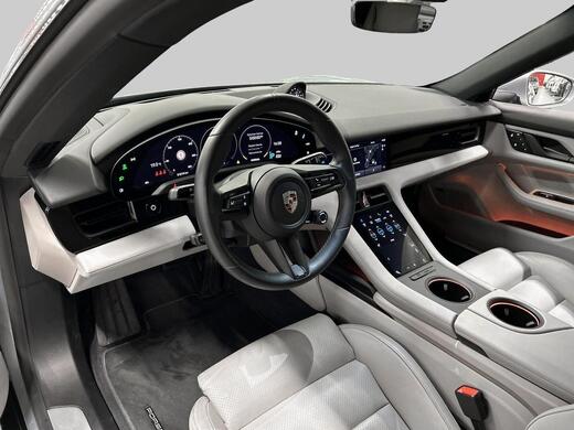 Porsche Taycan vaihtoauto