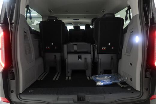 Ford Tourneo Custom vaihtoauto