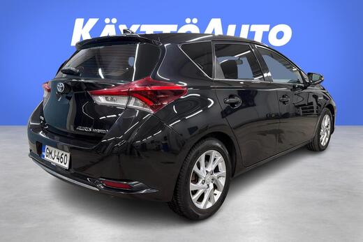 Toyota Auris vaihtoauto