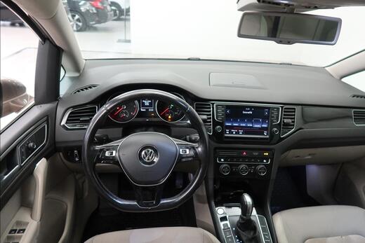 Volkswagen Golf Sportsvan vaihtoauto