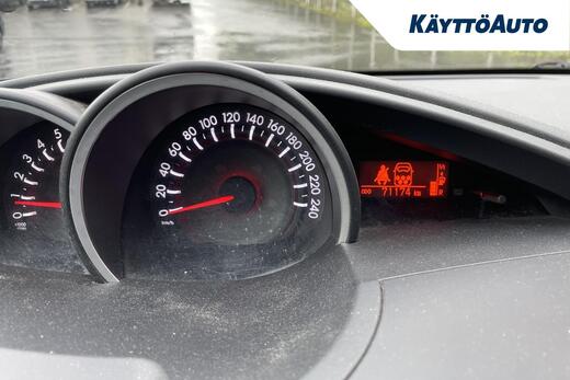 Toyota Verso vaihtoauto