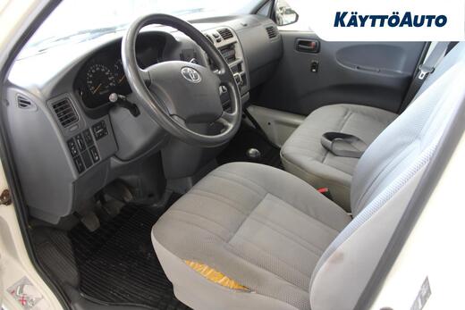 Toyota Hiace vaihtoauto