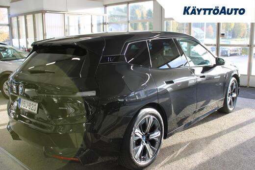 BMW iX vaihtoauto