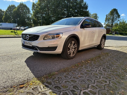 Volvo V60 Cross Country vaihtoauto
