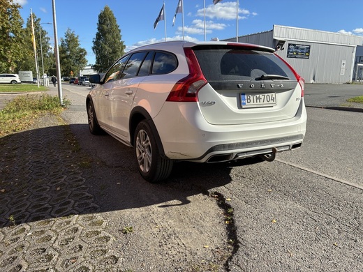 Volvo V60 Cross Country vaihtoauto