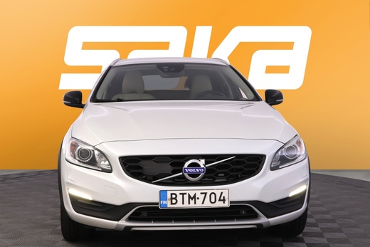 Volvo V60 Cross Country vaihtoauto