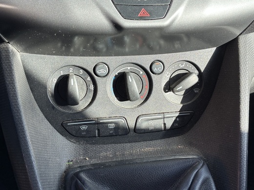 Ford Transit Connect vaihtoauto