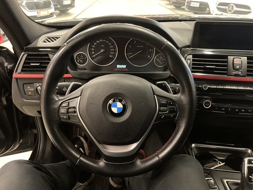 BMW 330 vaihtoauto